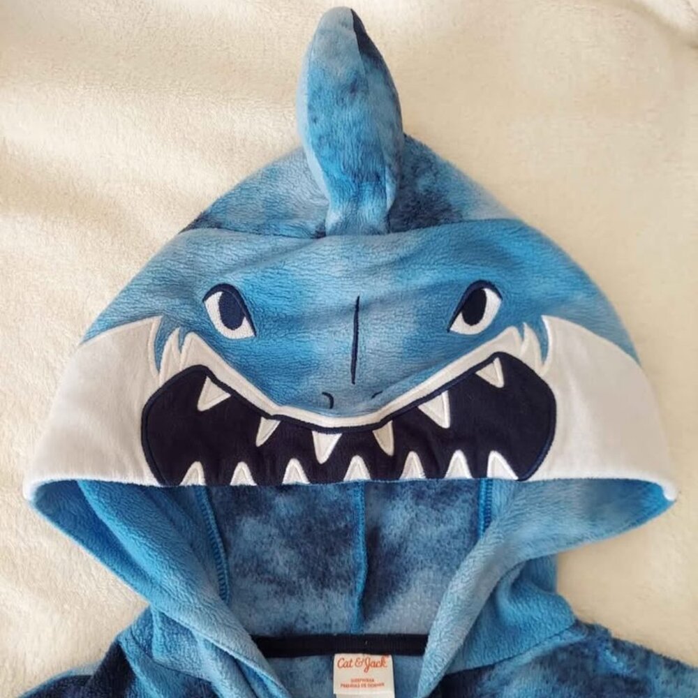 Comfy "Shark" Onesie with Zipper! Blue Tie Dye, size 7 Youth, Lightweight Fleece - Picture 2 of 6
